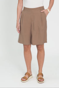 Minette Mocha Pocket Shorts,Video